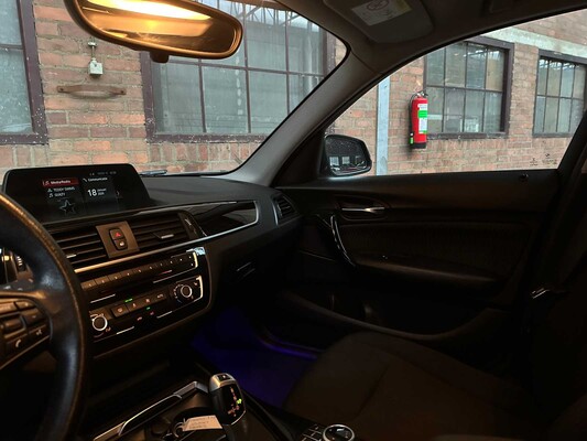 BMW 118i Corporate Lease High Executive 1-serie 136PK 2018