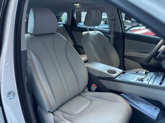 Hyundai NEXO FCEV Plus Pack 163pk 2020 (Origineel-NL), J-193-NB