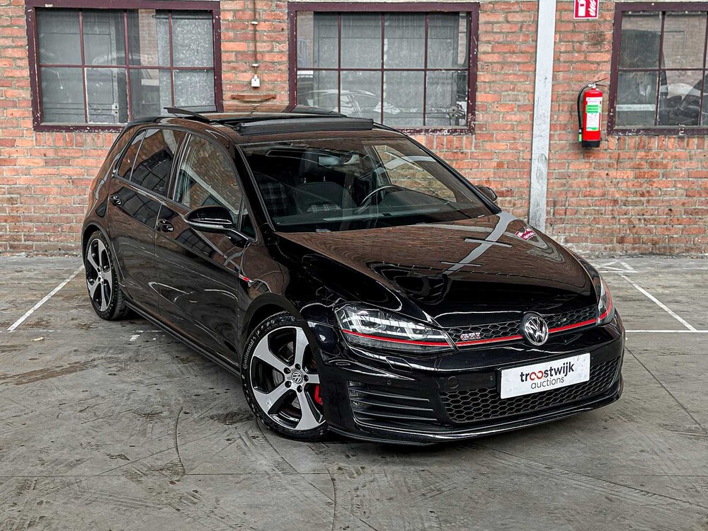 Volkswagen Golf GTI Performance VII 2.0 TSI Golf 7 230pk 2014, TV-769-S