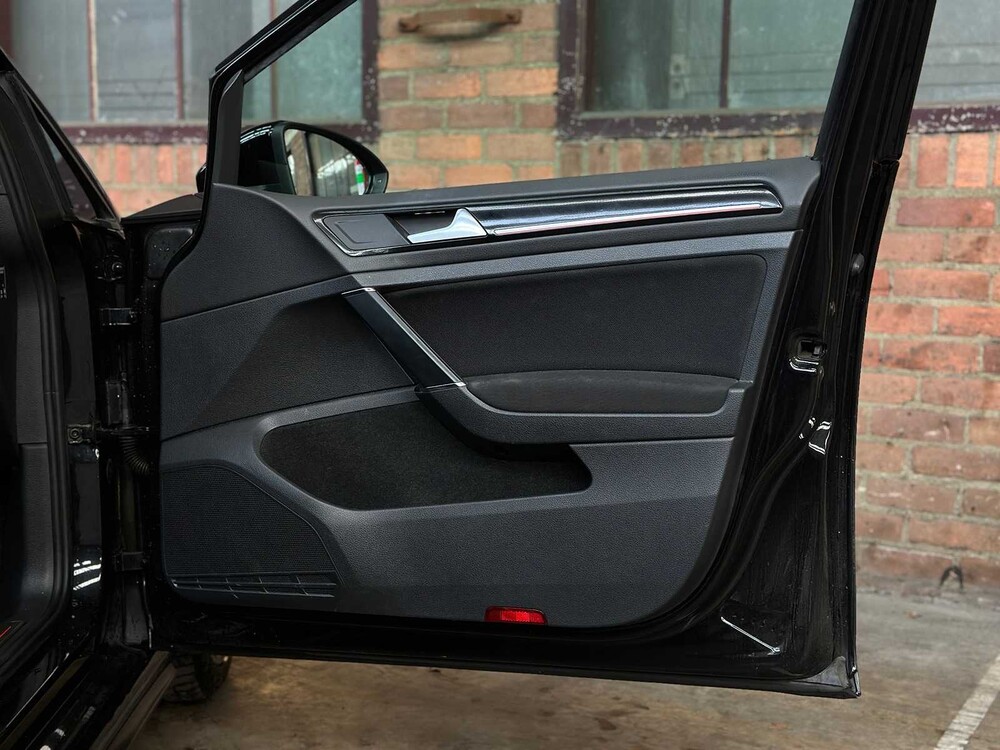 Volkswagen Golf GTI Performance VII 2.0 TSI Golf 7 230pk 2014, TV-769-S