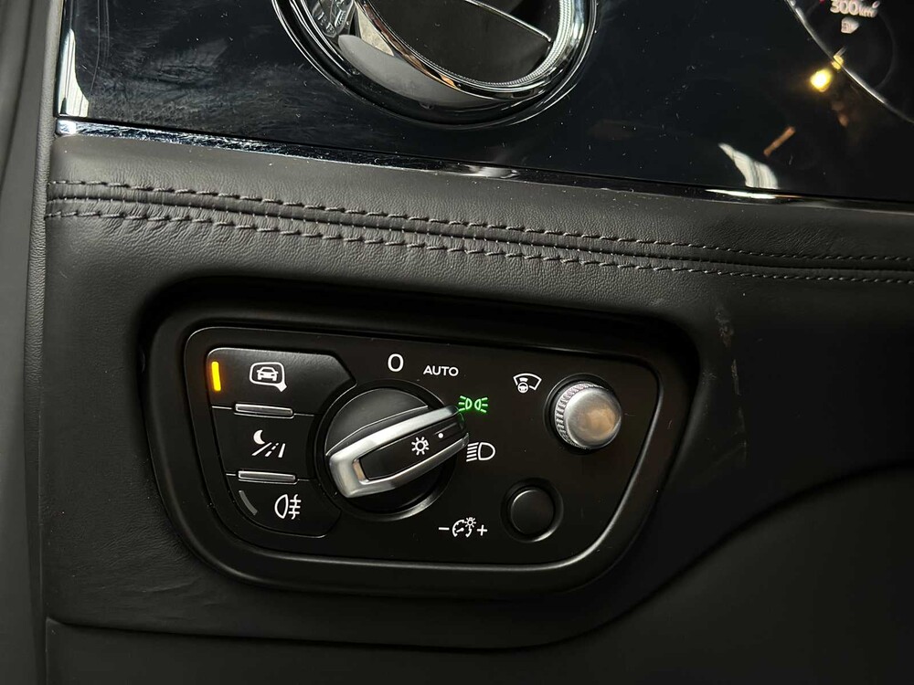 Bentley Bentayga 4,0 V8 Erstausgabe 550 PS 2021