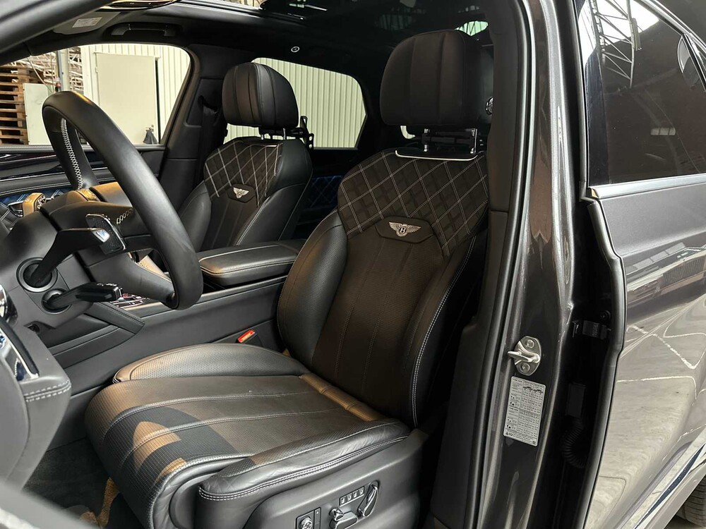 Bentley Bentayga 4.0 V8 First-Edition 550pk 2021