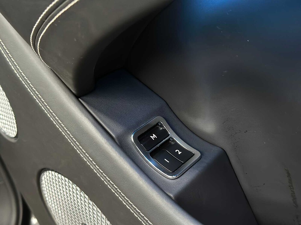 Bentley Bentayga 4.0 V8 First-Edition 550pk 2021