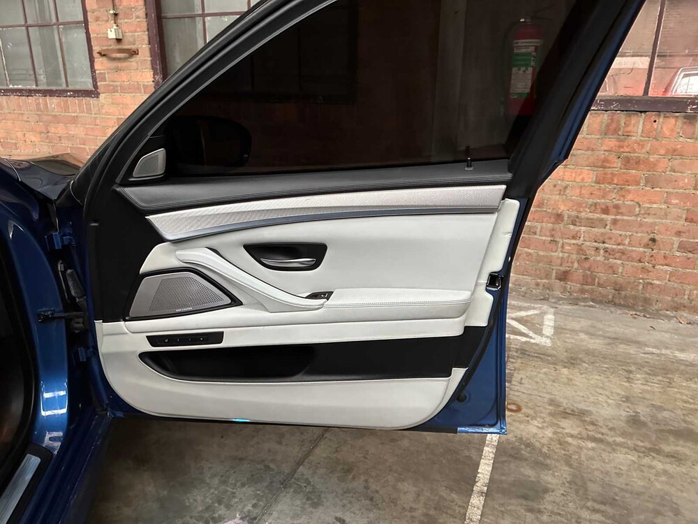 BMW M5 4.4 V8 F10 650pk 2013 5-serie