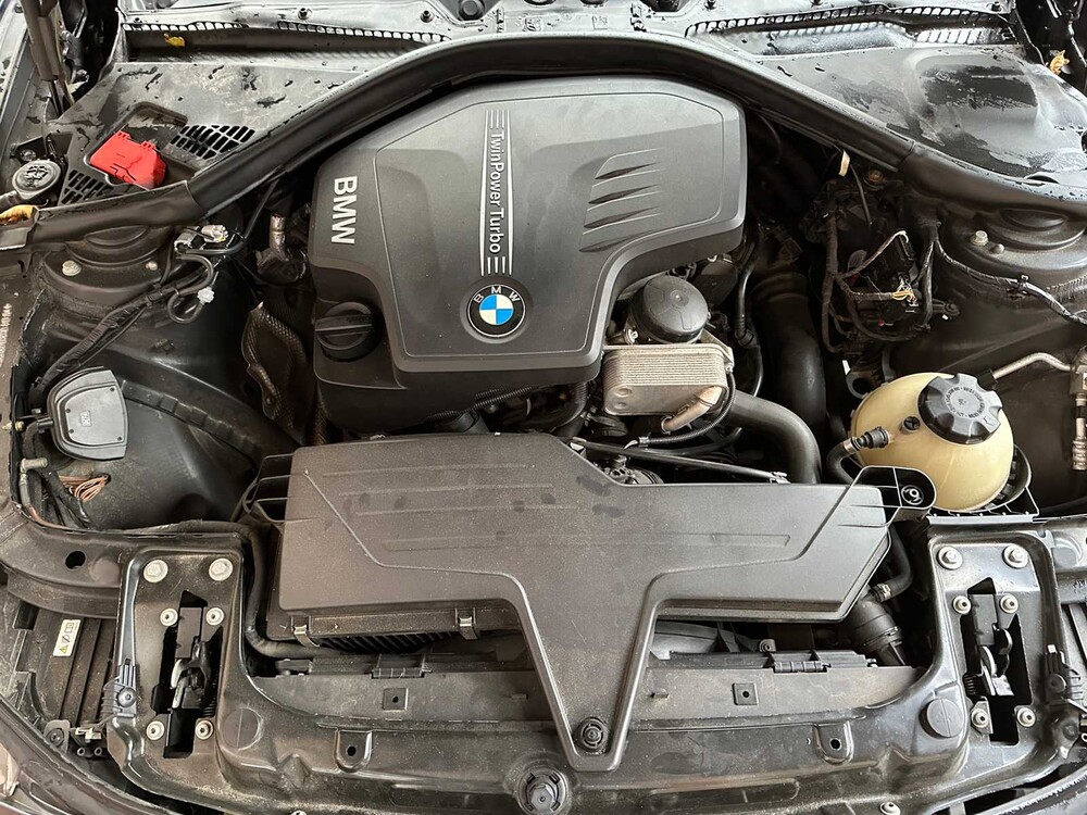 BMW 320i High Executive 184pk 2012 3-serie, 75-XGB-4