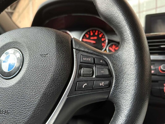 BMW 320i High Executive 184 PS 2012 3er, 75-XGB-4