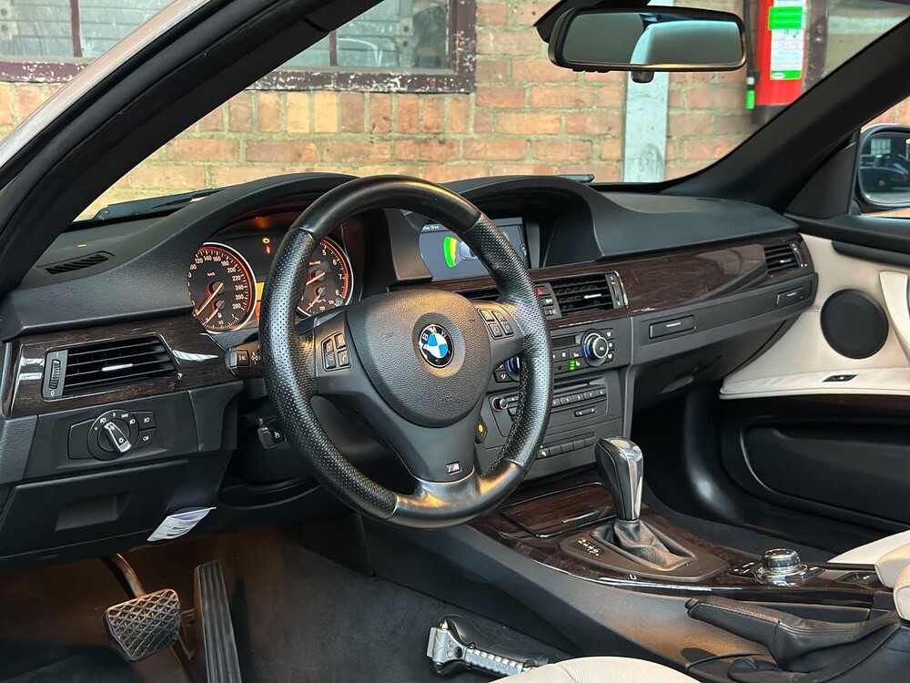 BMW 325i High Executive 217pk 2012 E93 3-serie Cabriolet, 09-TGN-9