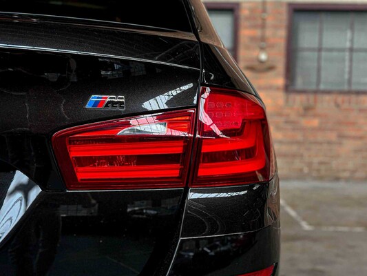 BMW 550i 4.4 V8 High Executive M-Sport F11 408pk 2011 5-serie Touring, HP-259-J