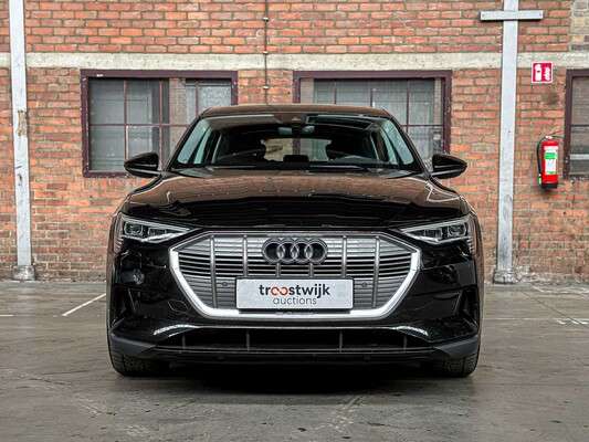 Audi e-tron 50 Quattro Edition 71 kWh 313pk 2020 (Origineel-NL + 1e Eigenaar), J-904-HF