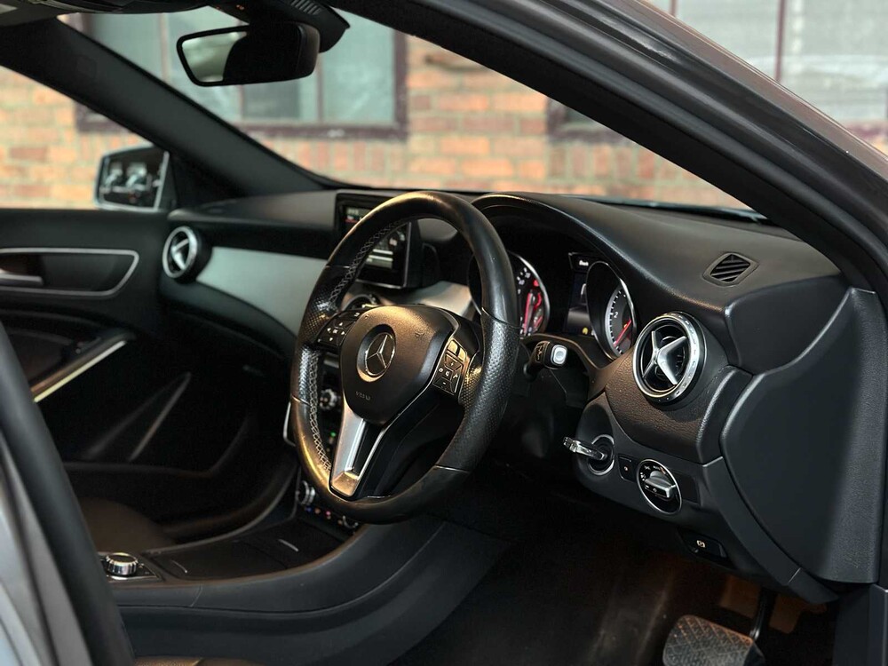 Mercedes-Benz GLA200 CDI Ambition 136pk 2015 GLA-klasse, N-761-BJ