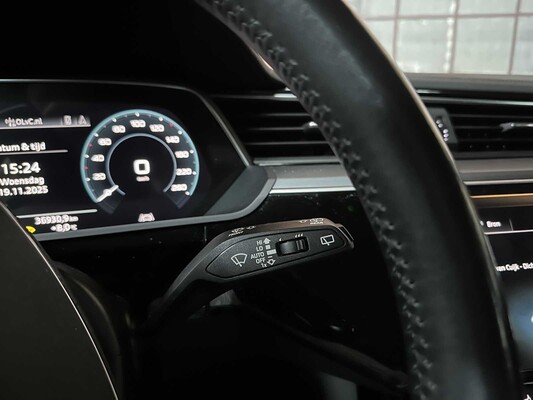 Audi e-tron 50 Quattro Edition 71 kWh 313pk 2020 (Origineel-NL), J-388-LL