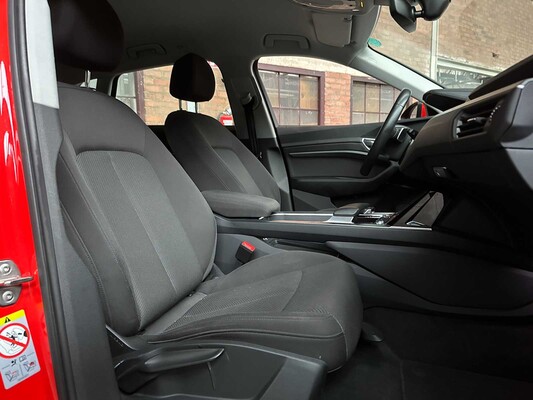 Audi e-tron 50 Quattro Edition 71 kWh 313pk 2020 (Origineel-NL), J-388-LL