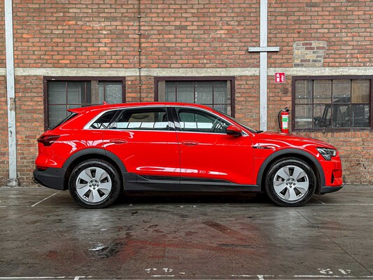 Audi e-tron 50 Quattro Edition 71 kWh 313pk 2020 (Origineel-NL), J-388-LL