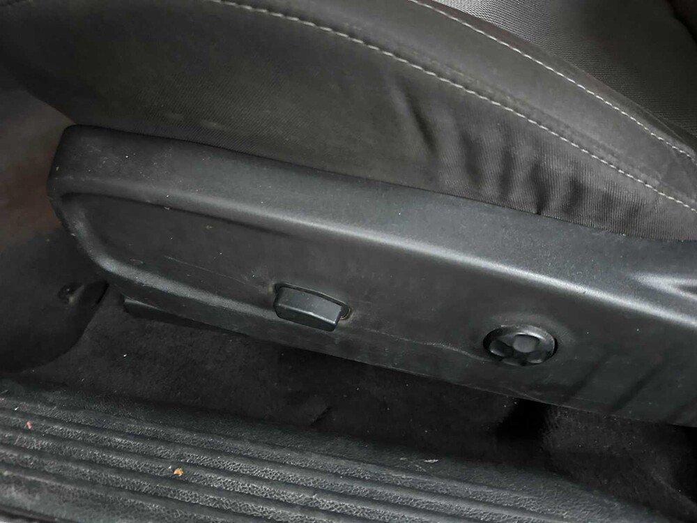 Dodge Challenger SXT 3.6 V6 305 PS 2016