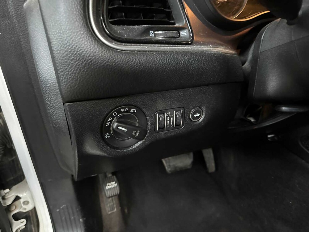 Dodge Challenger SXT 3.6 V6 305PK 2016