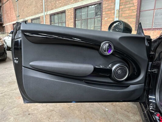 Mini Cooper S 2.0 JCW 400 PS 2014 (Original-NL), 3-XDD-09