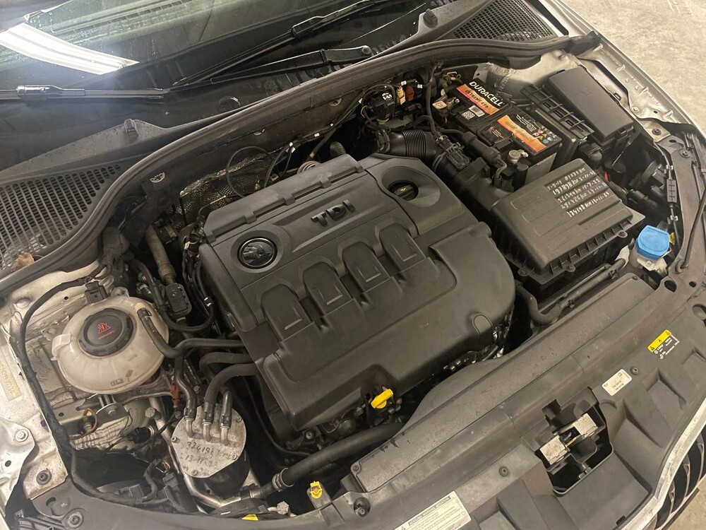 Skoda Octavia Combi 1.6 TDI Clever Ed. 116pk 2018 (Origineel-NL), XD-037-P