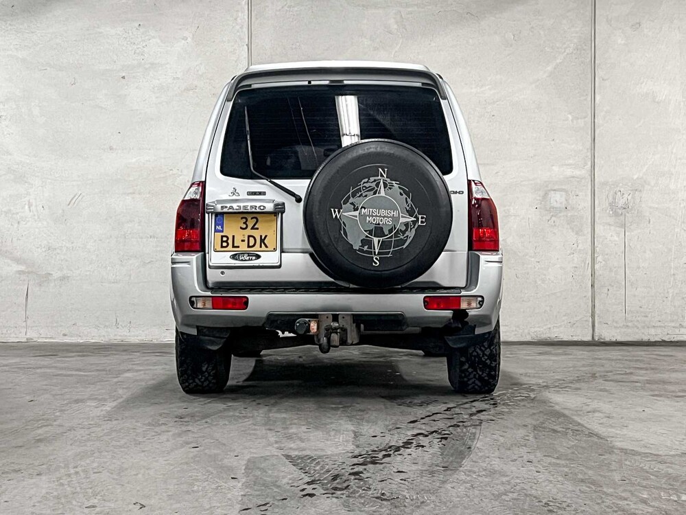 Mitsubishi Pajero 3.2 Di-D GLX HR 160hp 2004 (Original-NL), 32-BL-DK