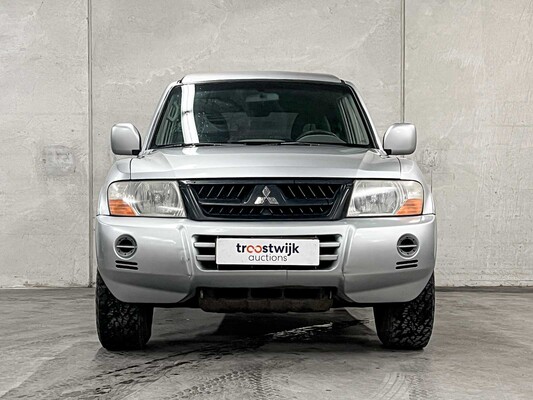 Mitsubishi Pajero 3.2 Di-D GLX HR 160hp 2004 (Original-NL), 32-BL-DK