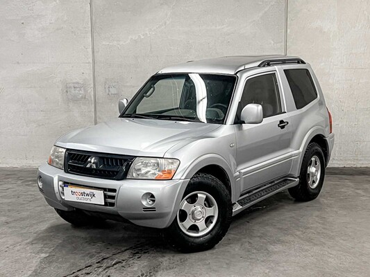 Mitsubishi Pajero 3.2 Di-D GLX HR 160hp 2004 (Original-NL), 32-BL-DK