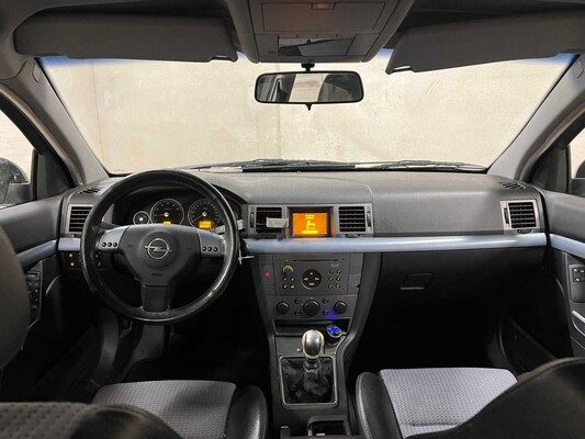 Opel Vectra GTS 1.8-16V Elegance 122PS 2004 (Original-NL), 34-PD-VZ