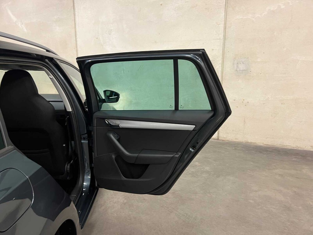 Skoda Octavia Combi 1.4 TSI DSG Greentech Ambition Businessline 140PS 2014 (Original-NL), 1-TVT-94