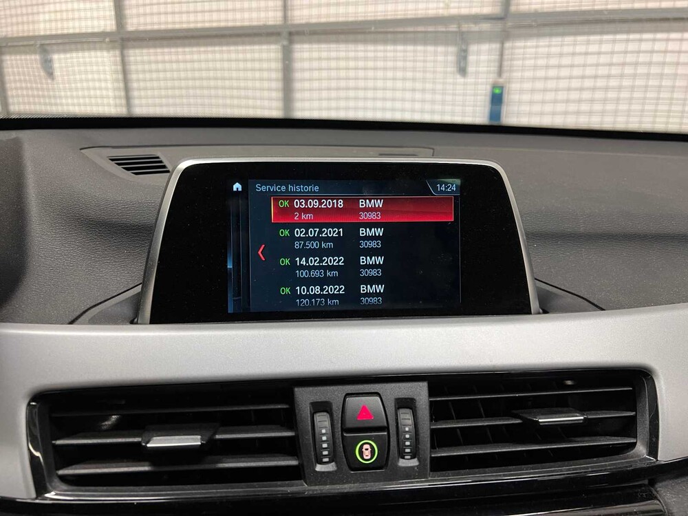 BMW X1 sDrive16d Executive 116pk 2018 (Origineel-NL+1e eigenaar), TL-644-V