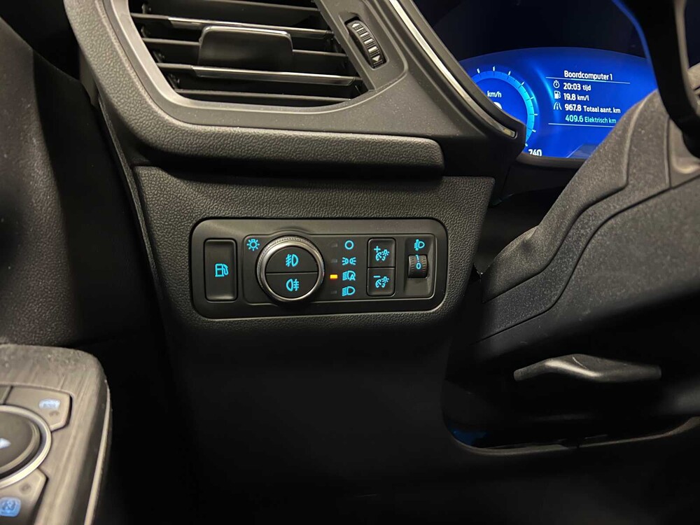 Ford Kuga 2.5 PHEV Titan 152PS 2021 (Original-NL), L-982-HN