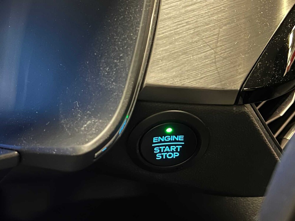 Ford Kuga 2.5 PHEV Titan 152PS 2021 (Original-NL), L-982-HN