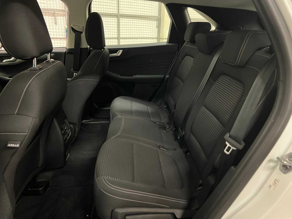 Ford Kuga 2.5 PHEV Titan 152PS 2021 (Original-NL), L-982-HN