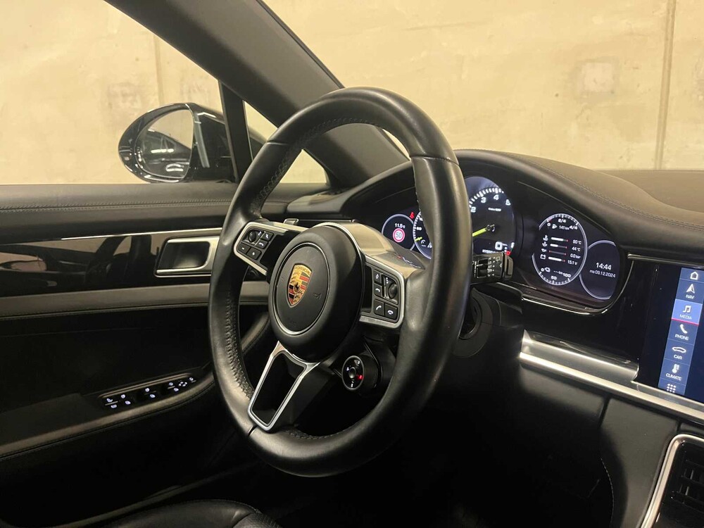 Porsche Panamera Sport Turismo 4 E-Hybrid 2.9 V6 Sport-Chrono 462PS 2019 FACELIFT, N-749-HR
