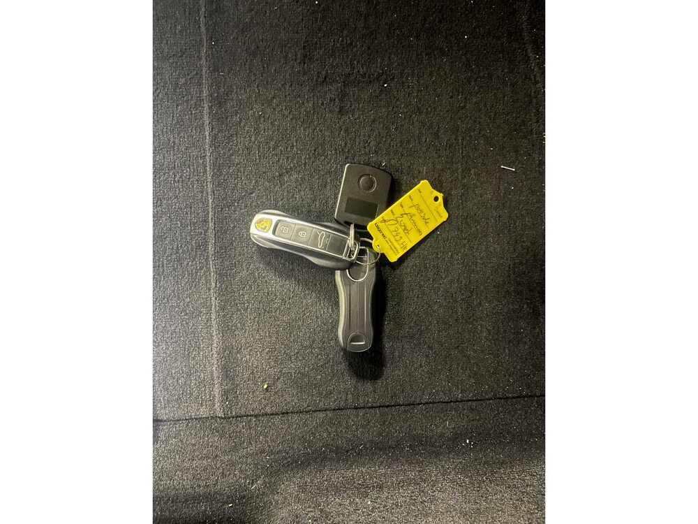 Porsche Panamera Sport Turismo 4 E-Hybrid 2.9 V6 Sport-Chrono 462PS 2019 FACELIFT, N-749-HR