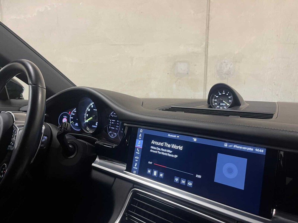 Porsche Panamera Sport Turismo 4 E-Hybrid 2.9 V6 Sport-Chrono 462PS 2019 FACELIFT, N-749-HR