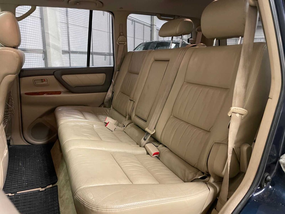 Toyota Land Cruiser 100 4.7i V8 Executive 238PS 2002, T-308-PV