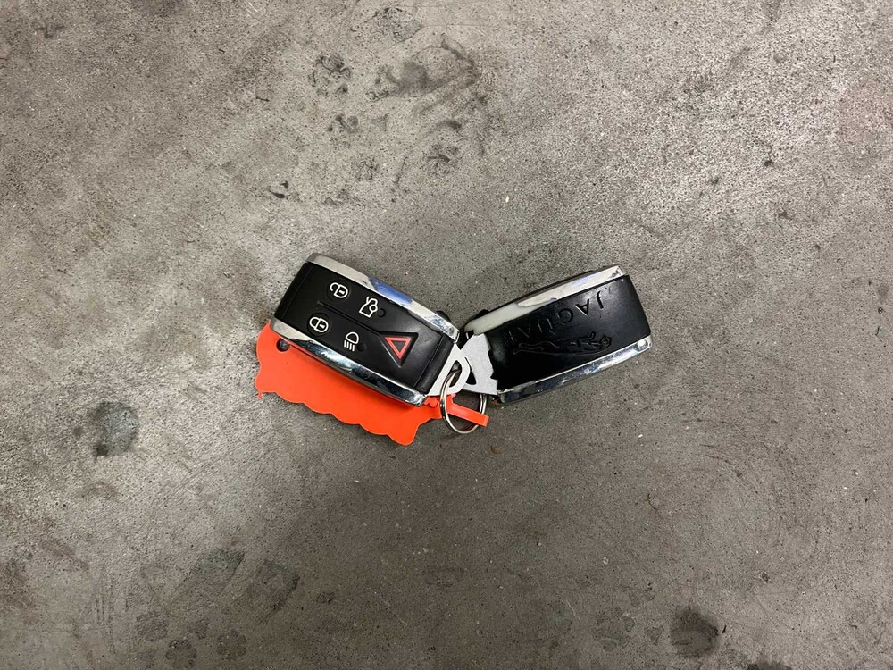 Jaguar XF 3.0 V6 Premium Luxury 238pk 2008 (Origineel-NL), 29-GLD-7