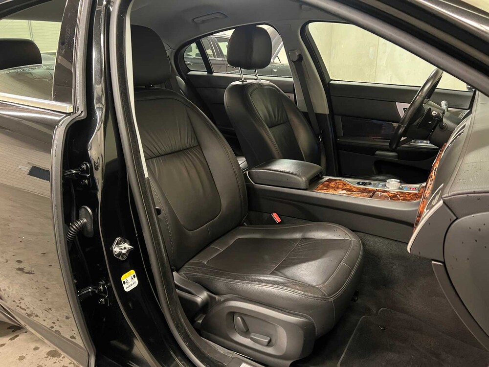 Jaguar XF 3.0 V6 Premium Luxury 238pk 2008 (Origineel-NL), 29-GLD-7