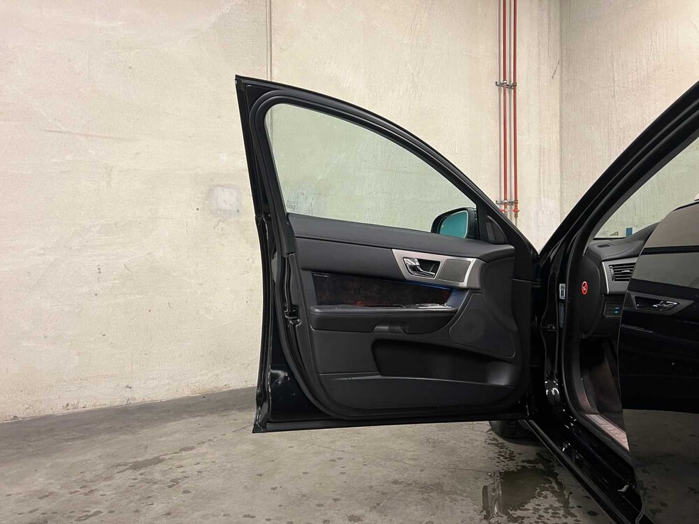 Jaguar XF 3.0 V6 Premium Luxury 238pk 2008 (Origineel-NL), 29-GLD-7