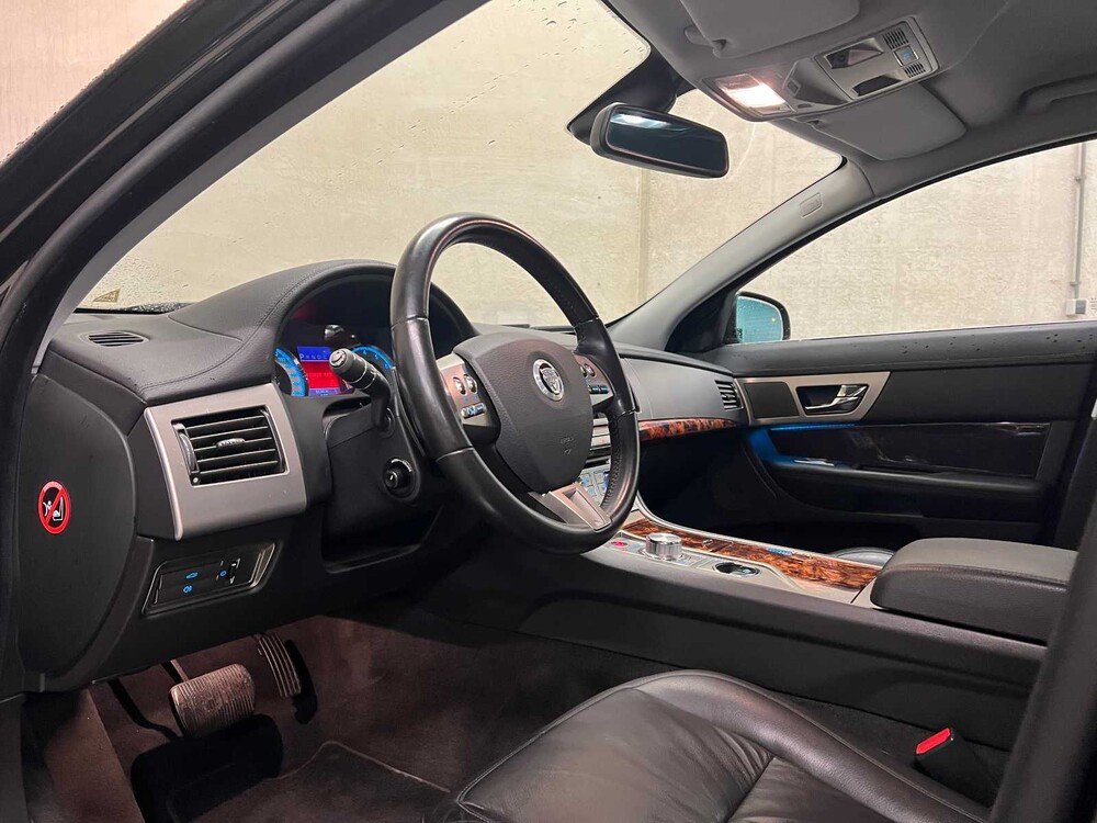 Jaguar XF 3.0 V6 Premium Luxury 238pk 2008 (Origineel-NL), 29-GLD-7
