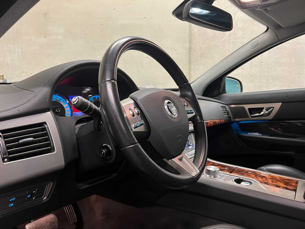 Jaguar XF 3.0 V6 Premium Luxury 238pk 2008 (Origineel-NL), 29-GLD-7