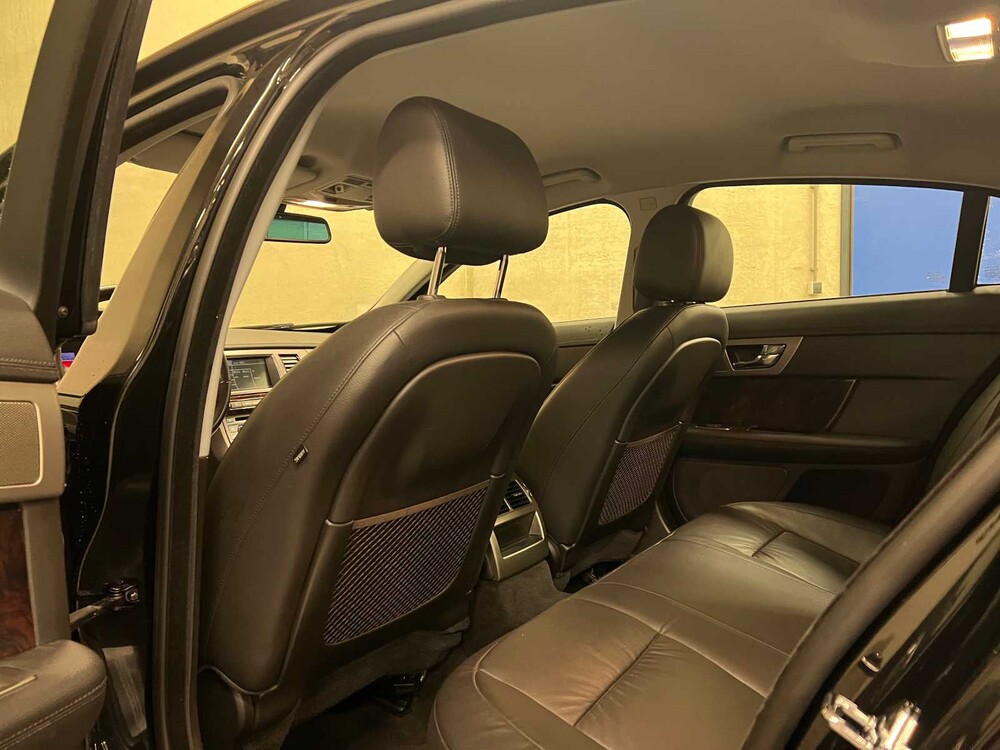 Jaguar XF 3.0 V6 Premium Luxury 238pk 2008 (Origineel-NL), 29-GLD-7