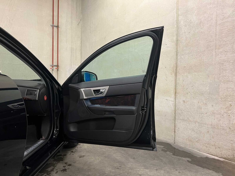 Jaguar XF 3.0 V6 Premium Luxury 238pk 2008 (Origineel-NL), 29-GLD-7