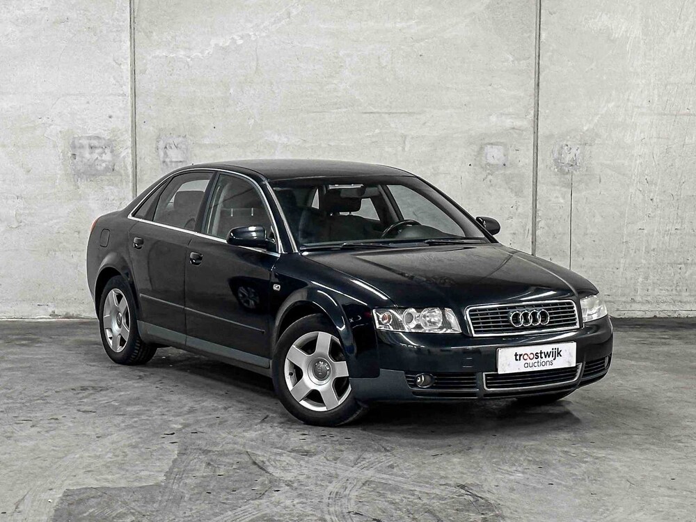 Audi A4 Limousine 1.6 Exclusive 102pk 2003 (Origineel-NL), 83-LS-JL Youngtimer