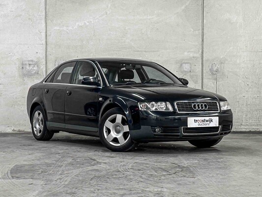 Audi A4 Limousine 1.6 Exclusive 102hp 2003 (Original-NL), 83-LS-JL Youngtimer