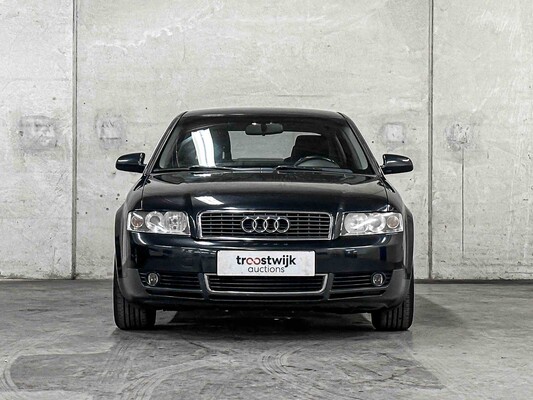 Audi A4 Limousine 1.6 Exclusive 102hp 2003 (Original-NL), 83-LS-JL Youngtimer