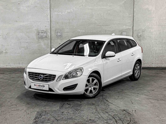 Volvo V60 1.6 T3 Kinetic 150hp 2011 (Original-NL), 36-PGK-5