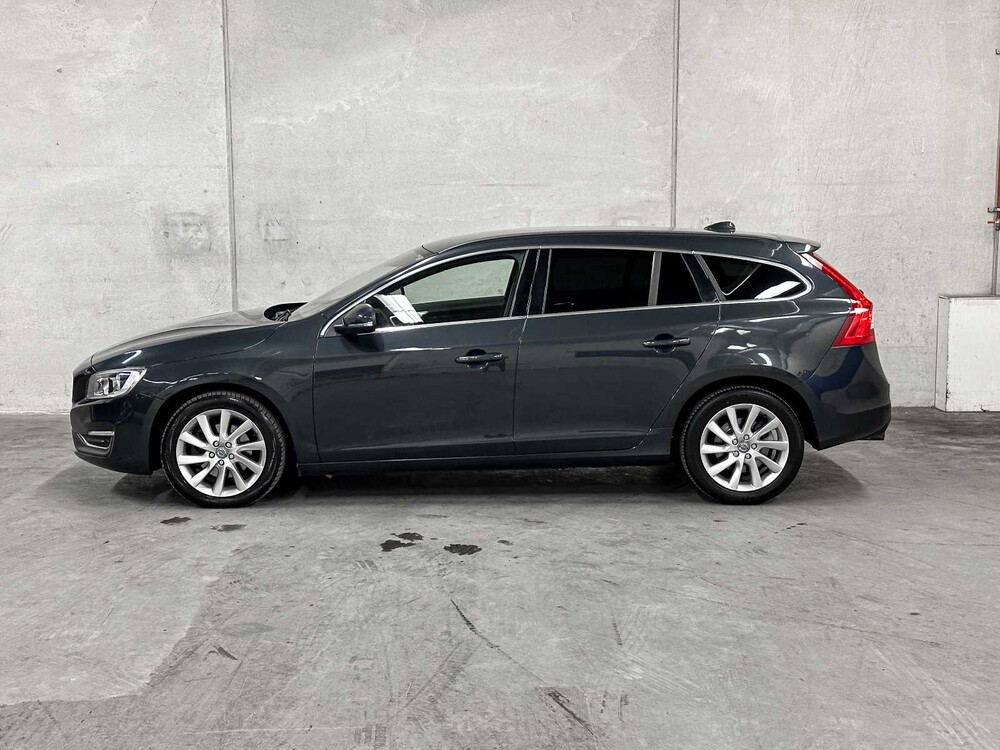 Volvo V60 1.6 D2 Summum 114pk 2013 (Origineel-NL), SX-575-L