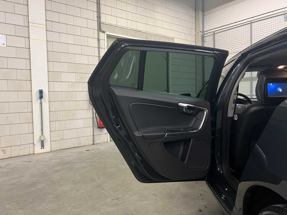 Volvo V60 1.6 D2 Summum 114pk 2013 (Origineel-NL), SX-575-L