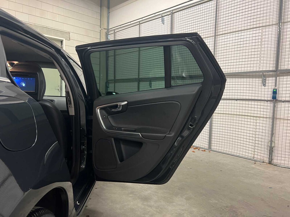 Volvo V60 1.6 D2 Summum 114pk 2013 (Origineel-NL), SX-575-L