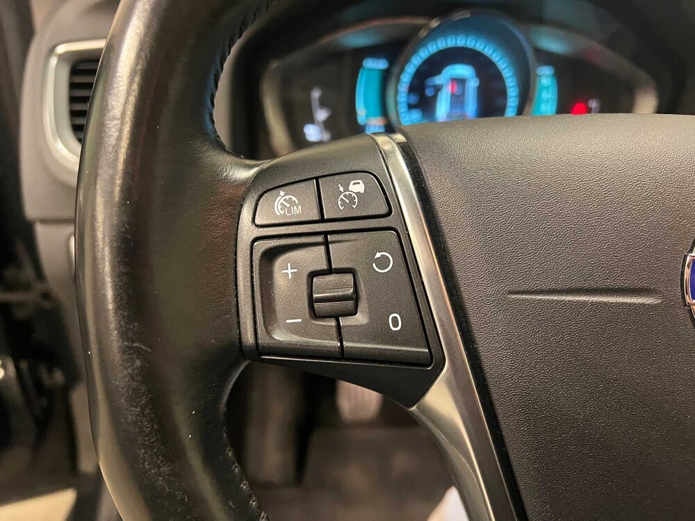 Volvo V60 1.6 D2 Summum 114pk 2013 (Origineel-NL), SX-575-L