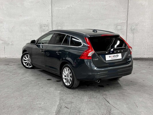 Volvo V60 1.6 D2 Summum 114hp 2013 (Original-NL), SX-575-L